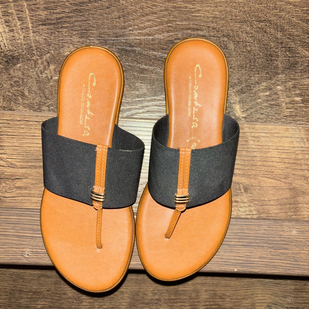 Comfortiva Black and Tan Women's Sandals